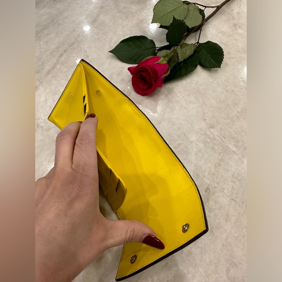 Pre loved Celine,Drummed Calfskin Small Multifunction Folded wallet,grey/yellow - Picture 9 of 11